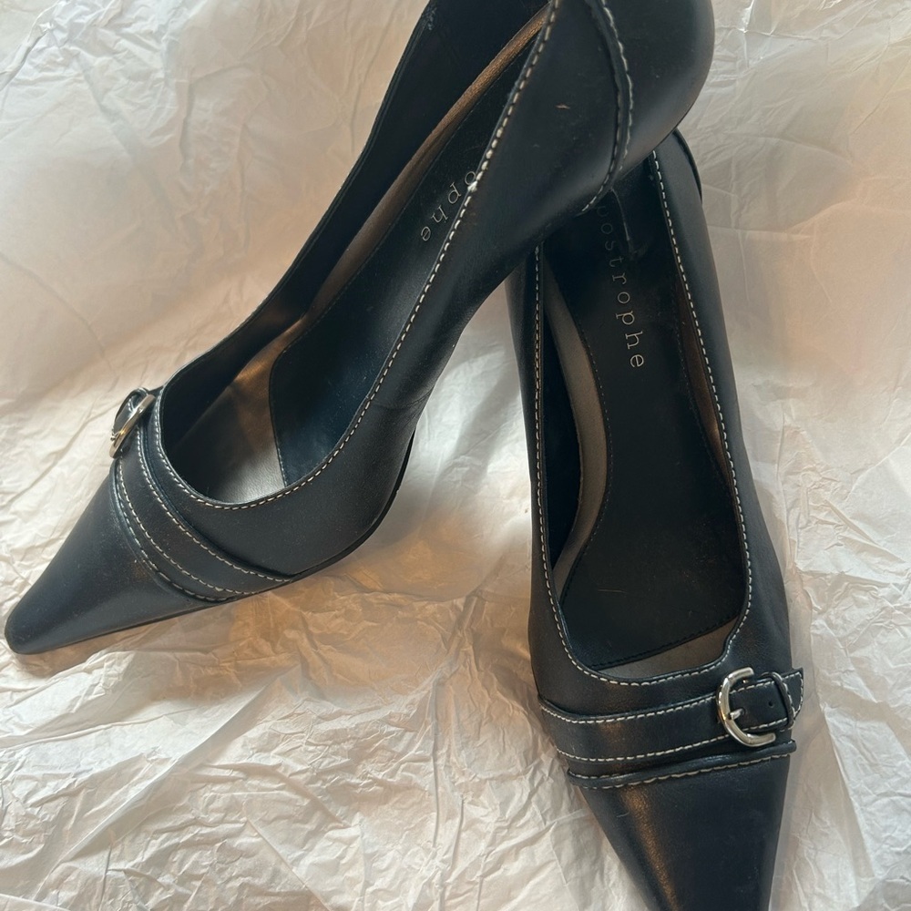 Apostrophe Navy Heels with Buckle Detail Sz 7.5